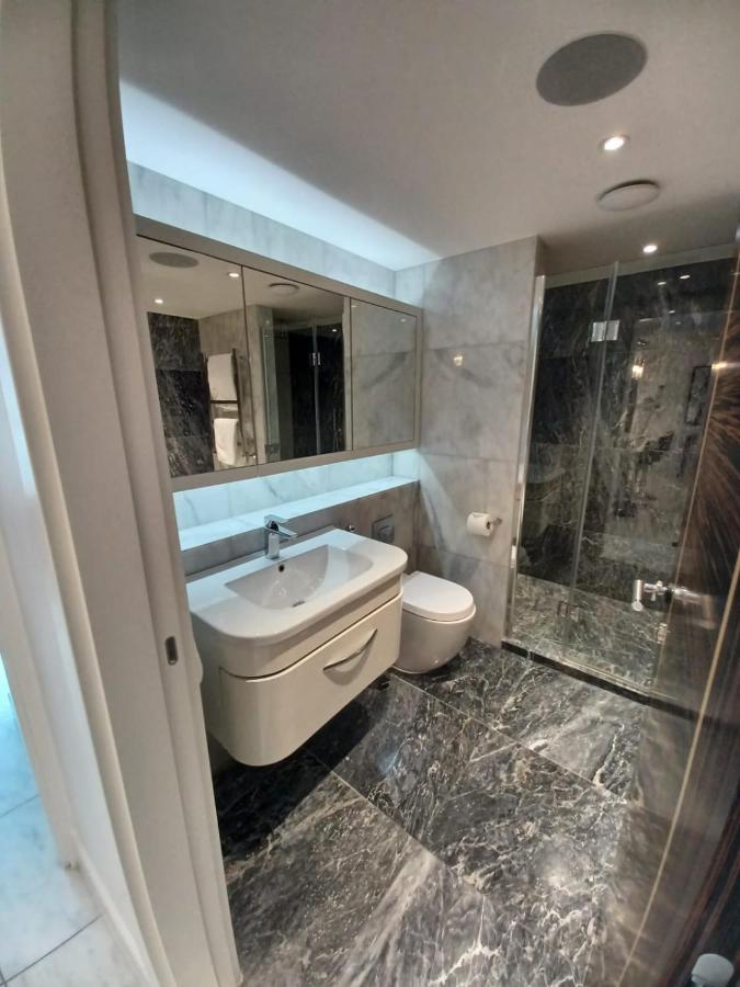 Buckingham Palace Residences By Aeria Apartments London Luaran gambar