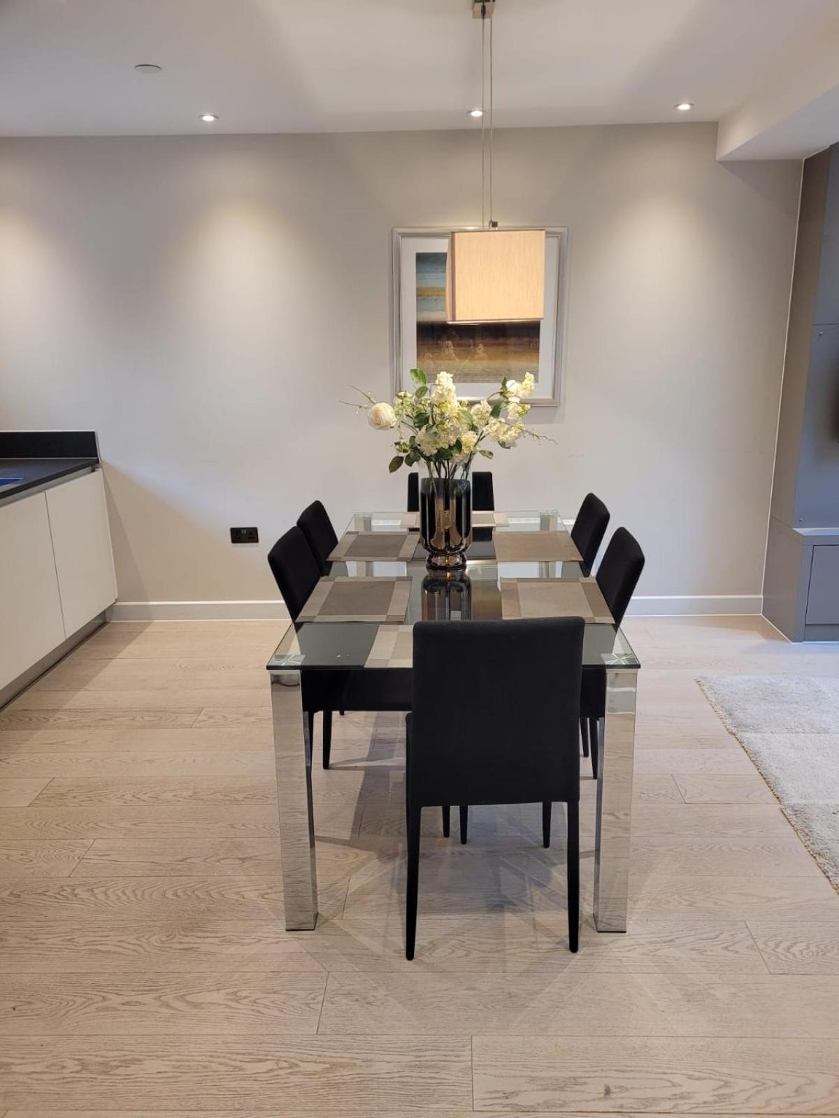 Buckingham Palace Residences By Aeria Apartments London Luaran gambar