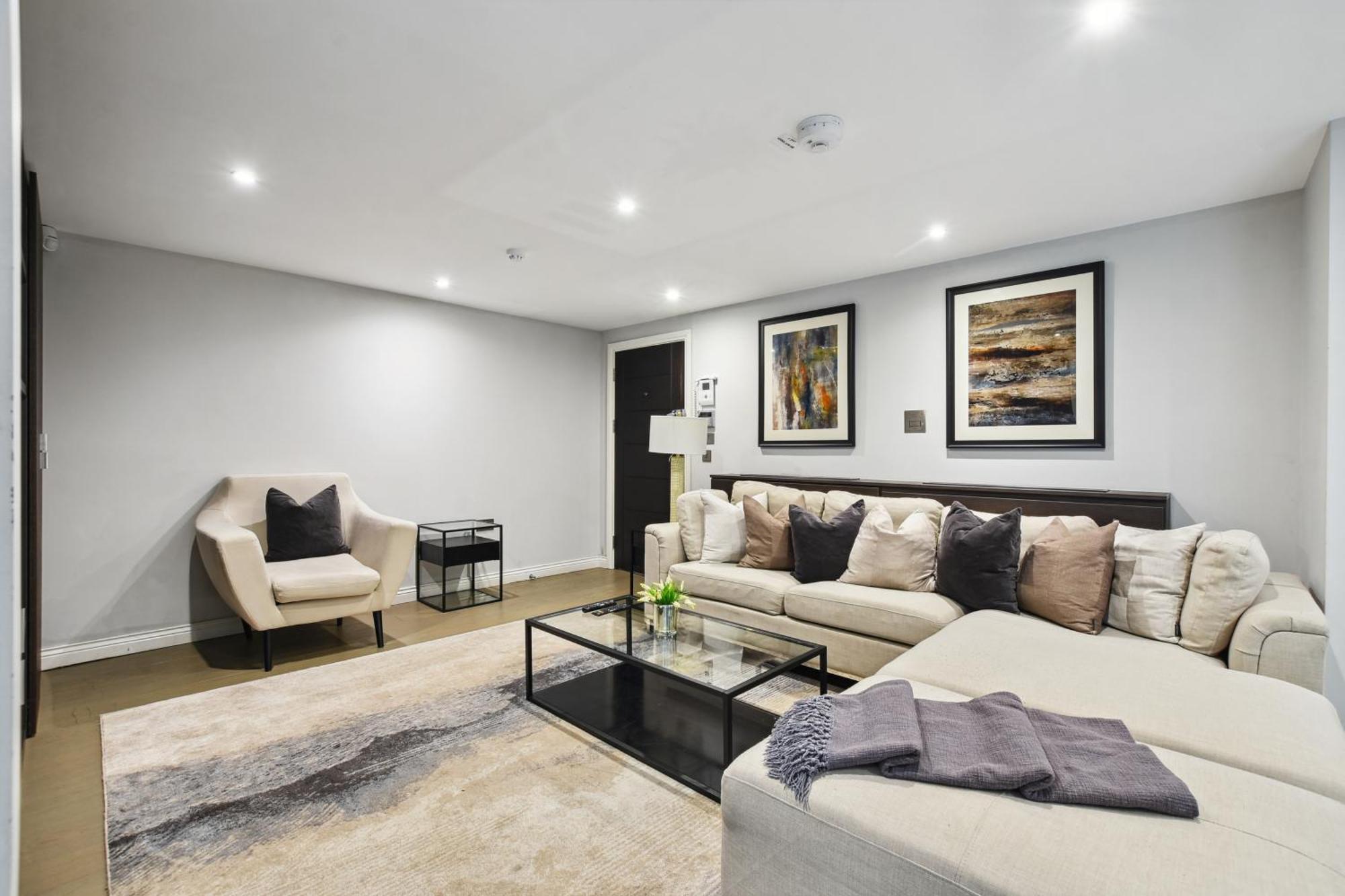 Buckingham Palace Residences By Aeria Apartments London Luaran gambar
